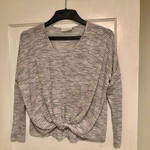 Striped knot long sleeve crop tee
